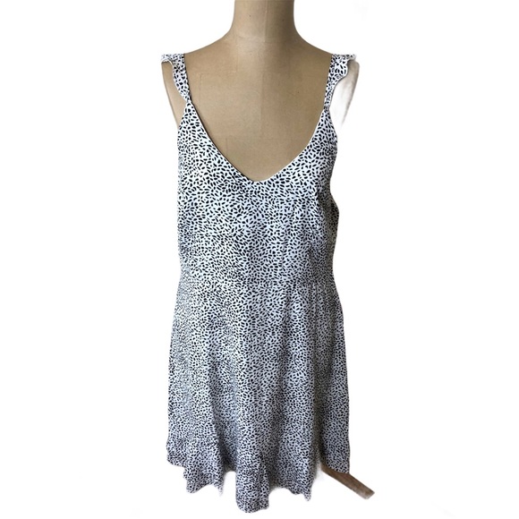 NWT Jack’s Surfboards Finley Dress White & Black - Picture 1 of 6